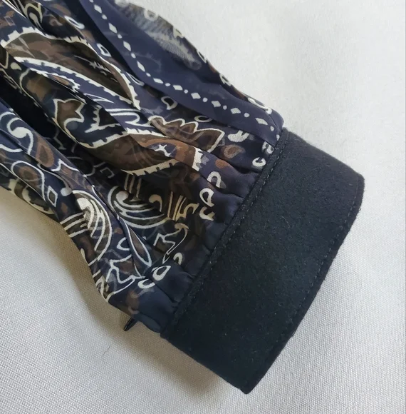 NWT$1015 SACAI Bandana Print Logo Pleated Pullover Top Blouse Sz JP 3 (US Large) - Picture 11 of 15